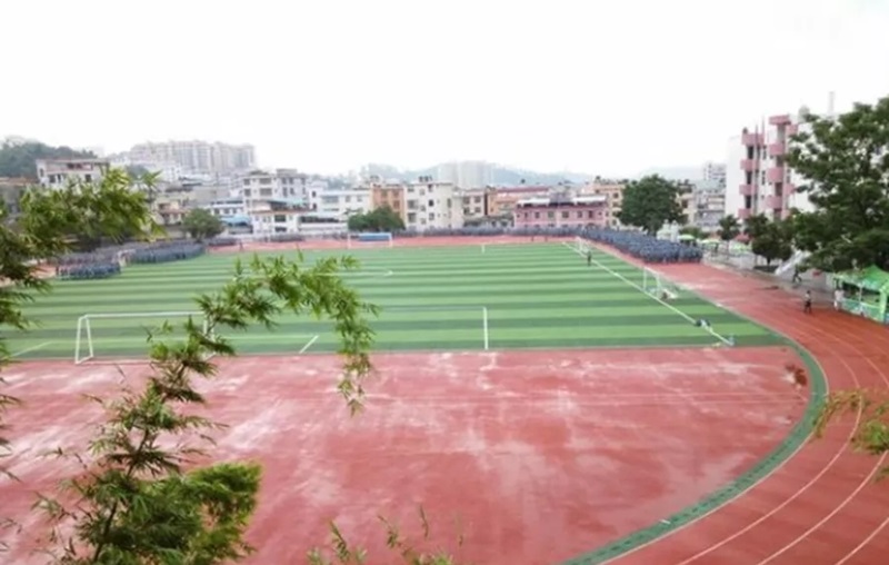 二中田径训练场-郴州市第二中学教学环境